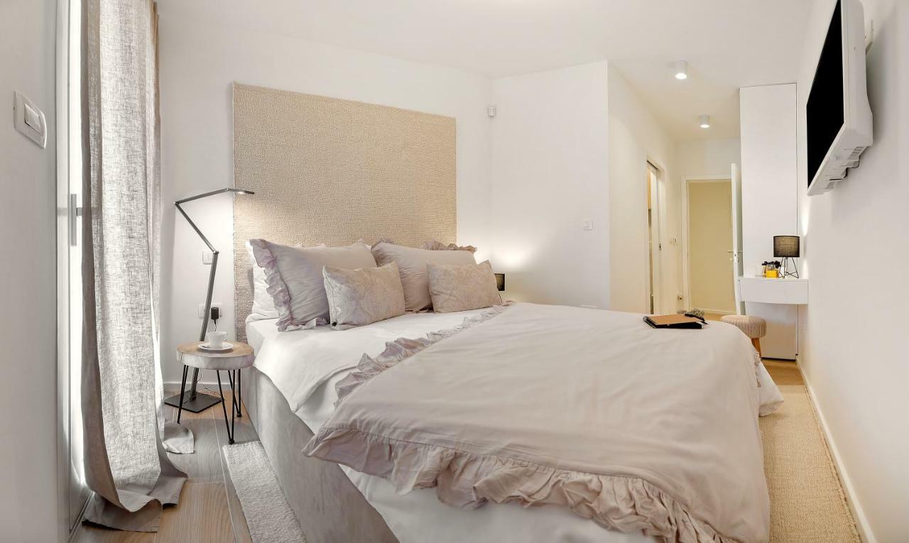 The Pleasurist - Apartment With Private Heated Pool And Terrace Split Exteriör bild